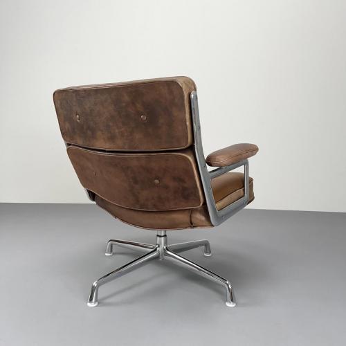 eames_lobby_chair_vitra_braun_es105_4